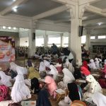 PENUTUPAN RAMADHAN ROADSHOW PIM DAN HELMIGS BUKA BERSAMA ANAK YATIM PIATU